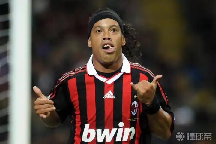 每个人都应 每个人都应