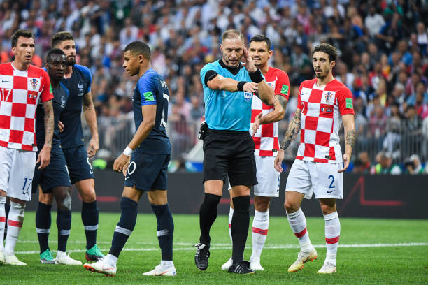 通过严密的 通过严密的